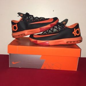 KD VI’s Orange & Black